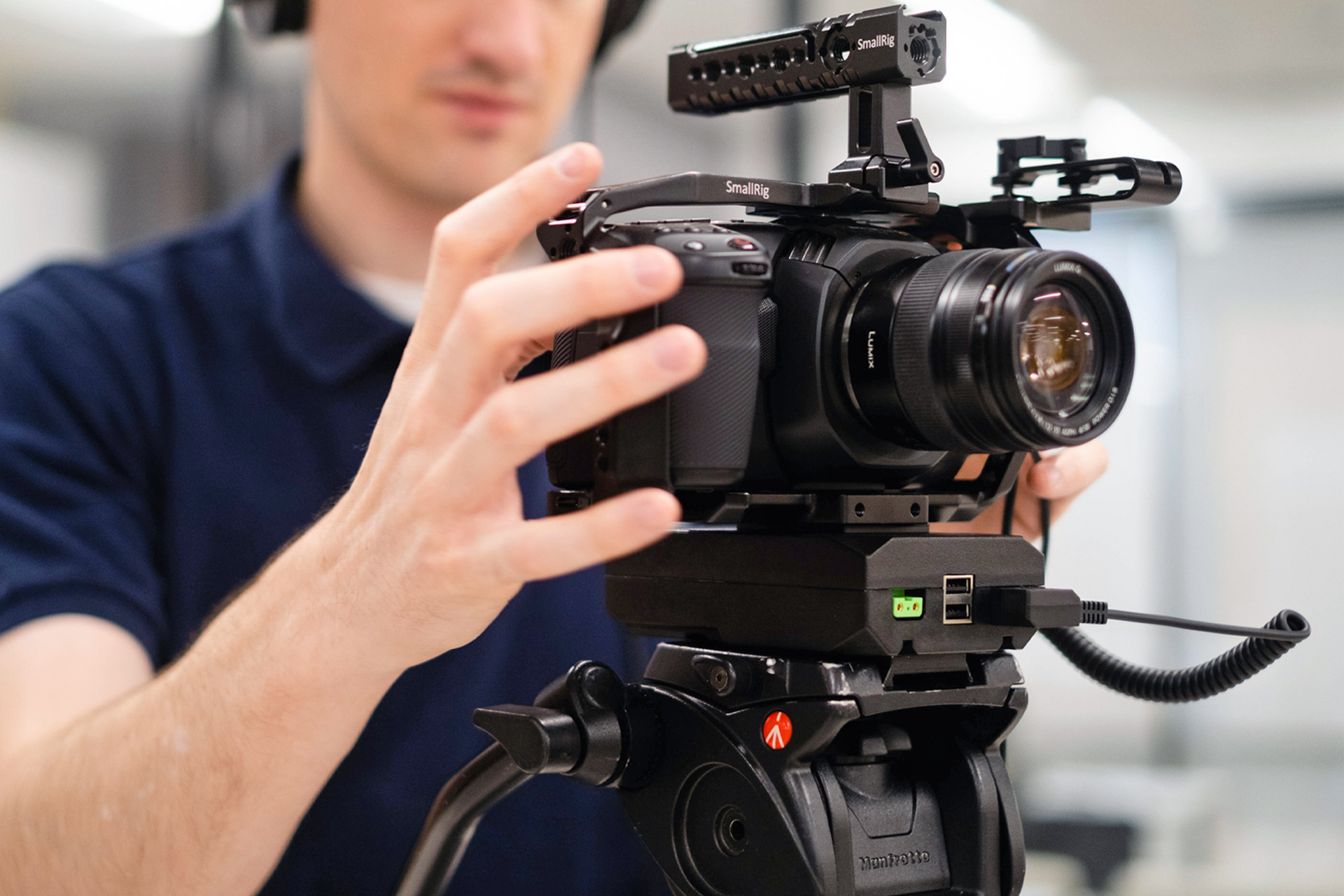 2 (2) camera filming